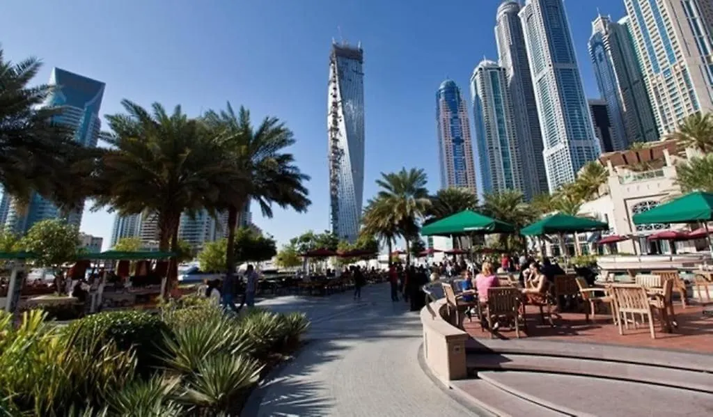 1Br Cool Vibes Pool Views Dubai Marina Apartment
