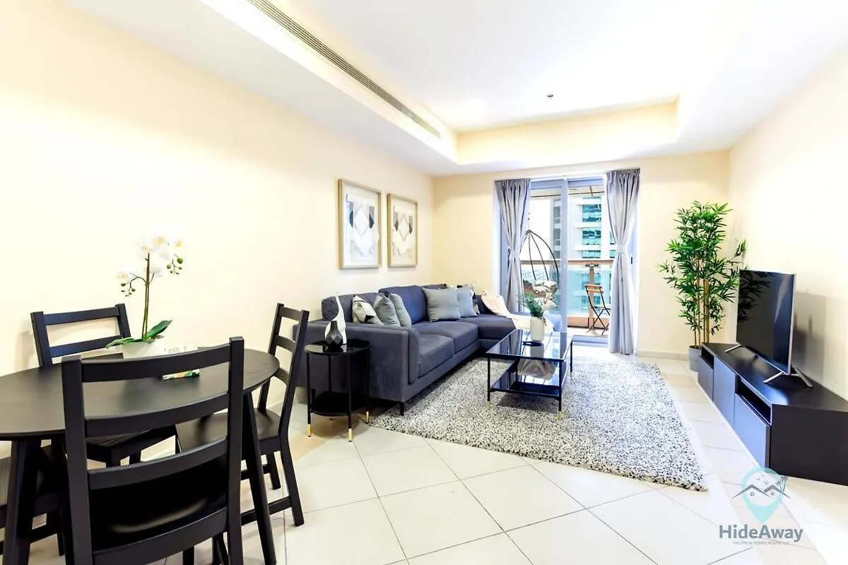 1Br Cool Vibes Pool Views Dubai Marina 아파트